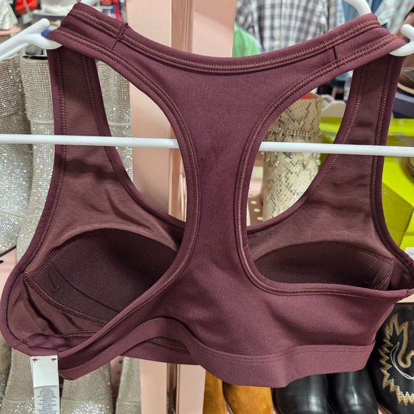 Nike Womens Swoosh Medium Support Dri-FIT Racerback Sports Bra Burgundy M - Picture 2 of 5